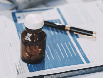 MHRA NICE ローンチ アラインド ライセンス HTA プロセス アクセラレート アクセス メディシンズ イングランド